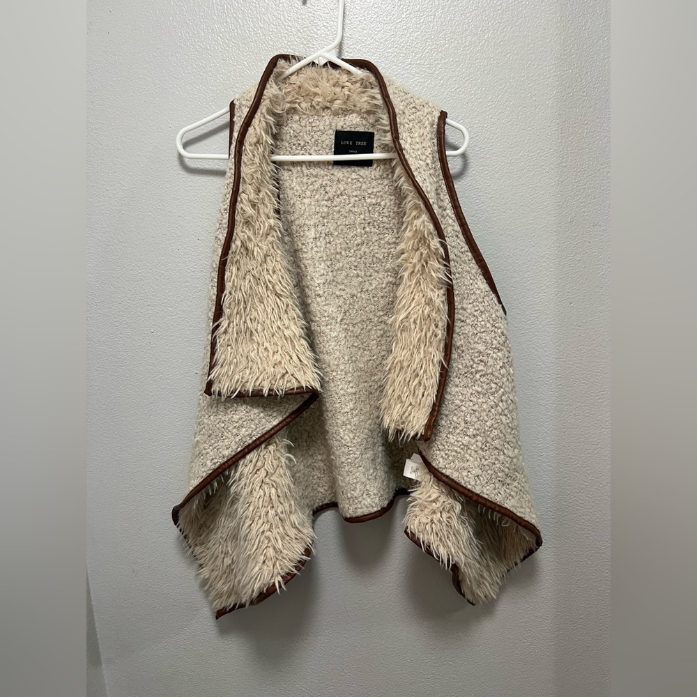 Love Tree Faux Fur Plush Sherpa Draped Vest Sz M